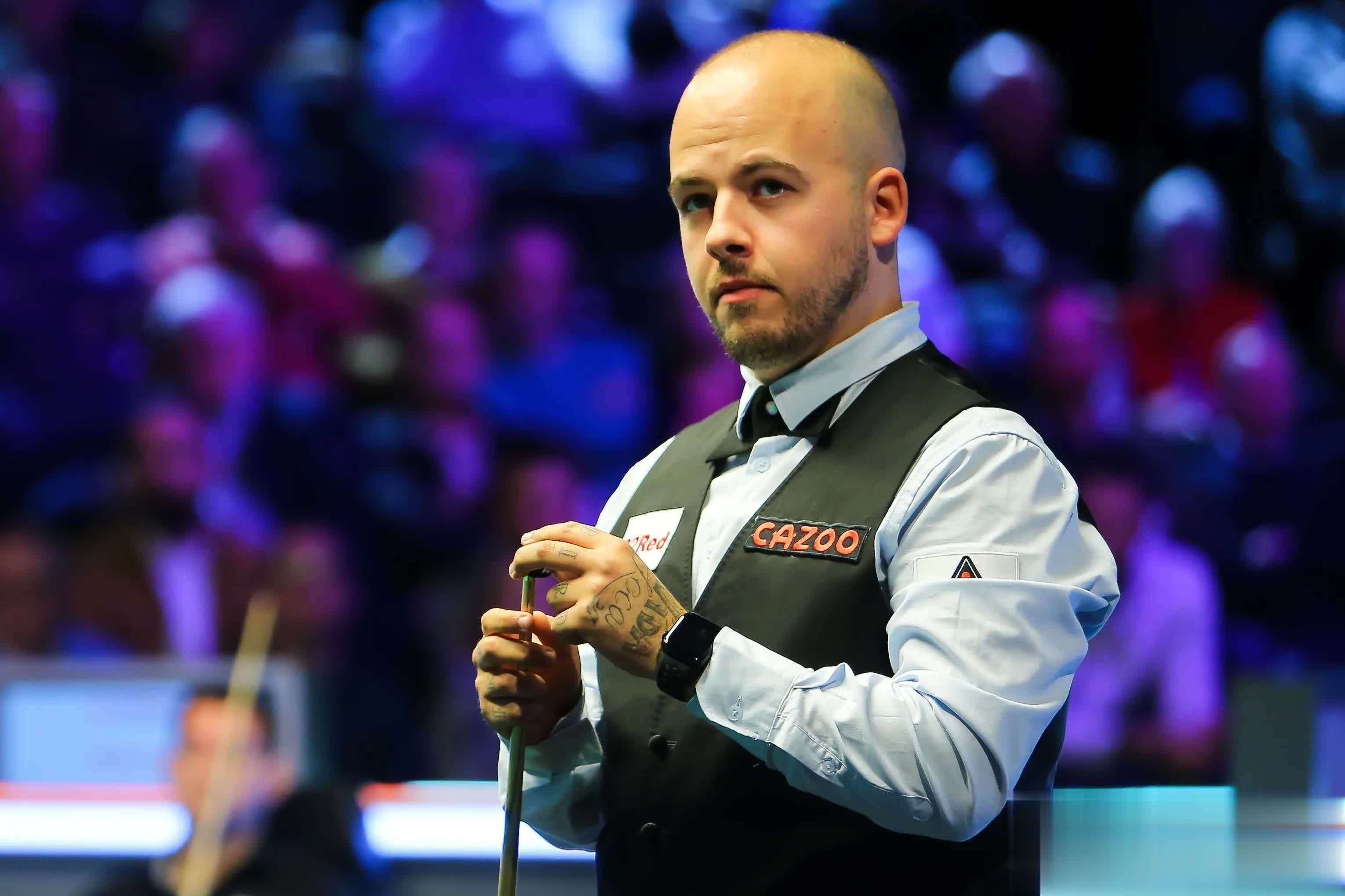 他的出场引 他的出场引